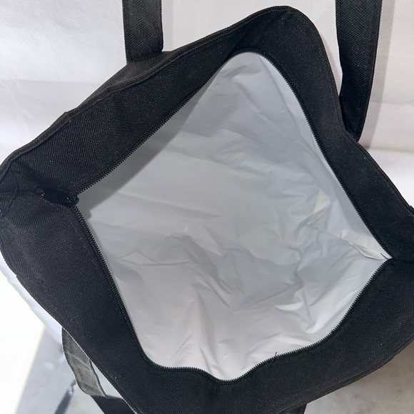 UGG Black Insulated Bag Minimalist Design Durable (used a couple of times) - Picture 3 of 3